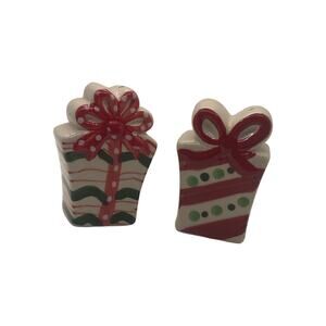 Kirklands Ceramic Wrapped Presents Christmas Gift Salt Pepper Shaker Set NIB